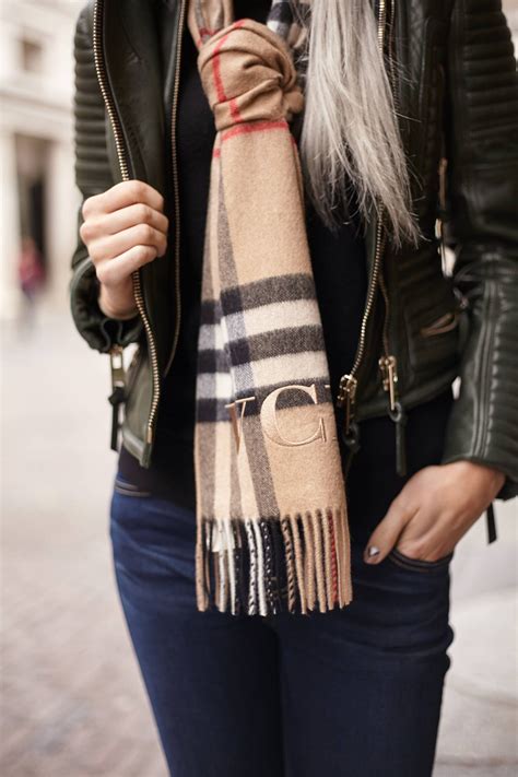 burberry scarf how to wear|burberry scarf designs.